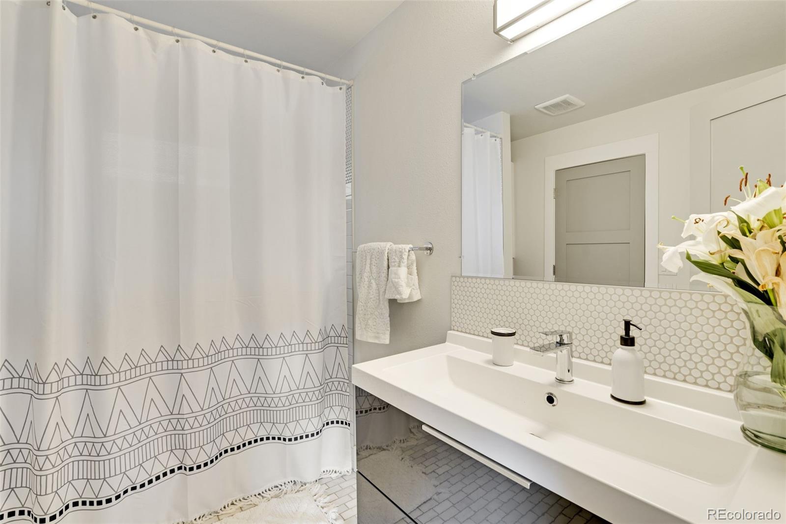 MLS Image #15 for 620  locust street,fort collins, Colorado