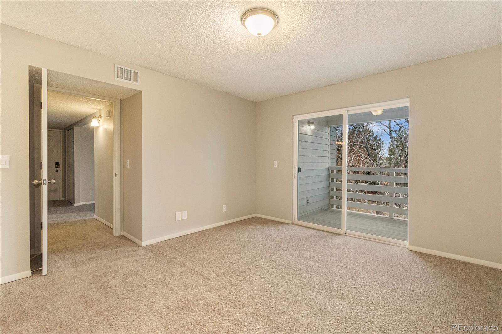 MLS Image #12 for 3141 s tamarac drive,denver, Colorado