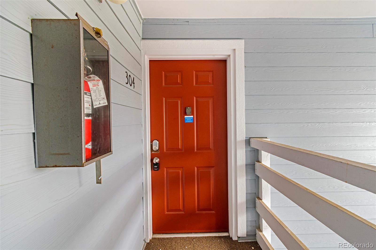 MLS Image #5 for 3141 s tamarac drive,denver, Colorado