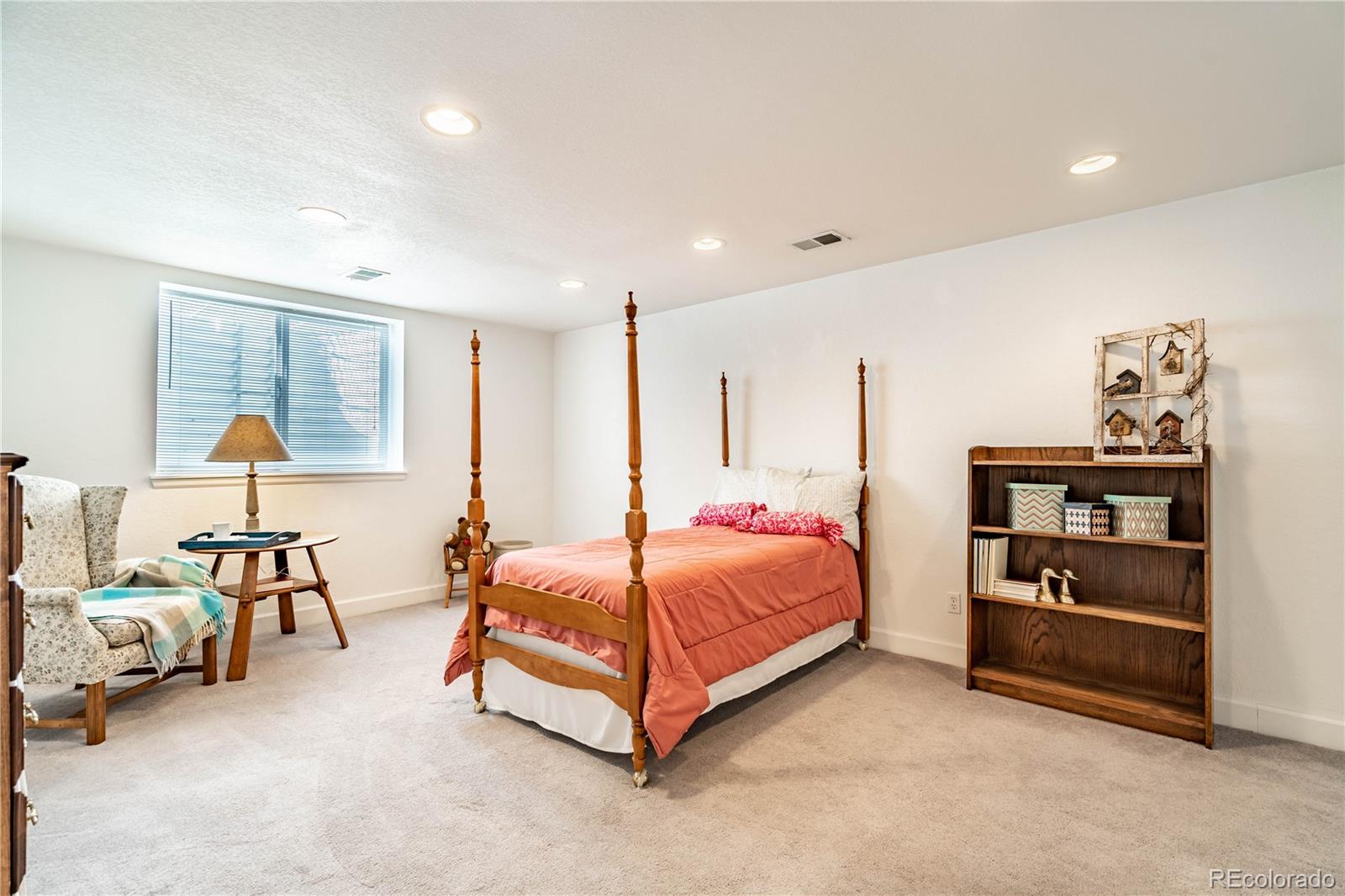 MLS Image #15 for 11154 e ohio place,aurora, Colorado