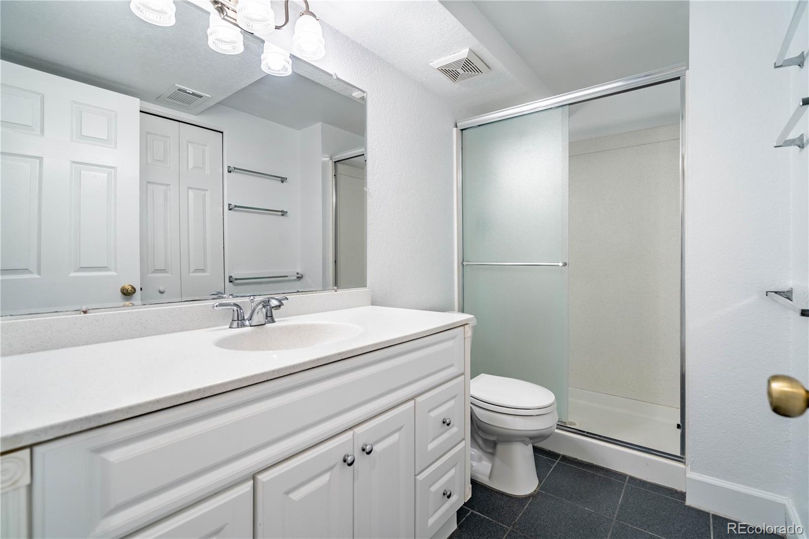 MLS Image #16 for 11154 e ohio place,aurora, Colorado