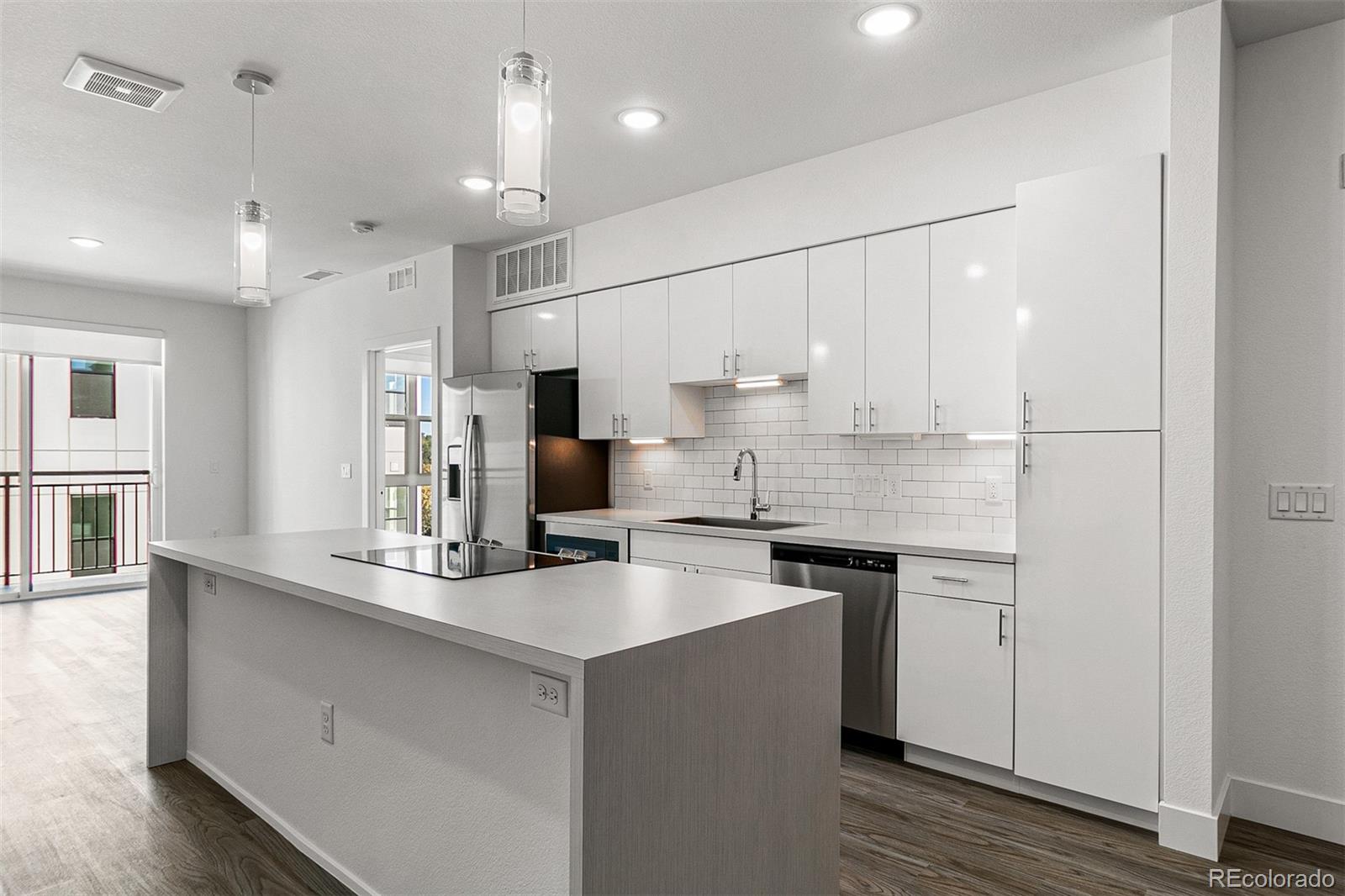 MLS Image #5 for 3500 s corona street,englewood, Colorado