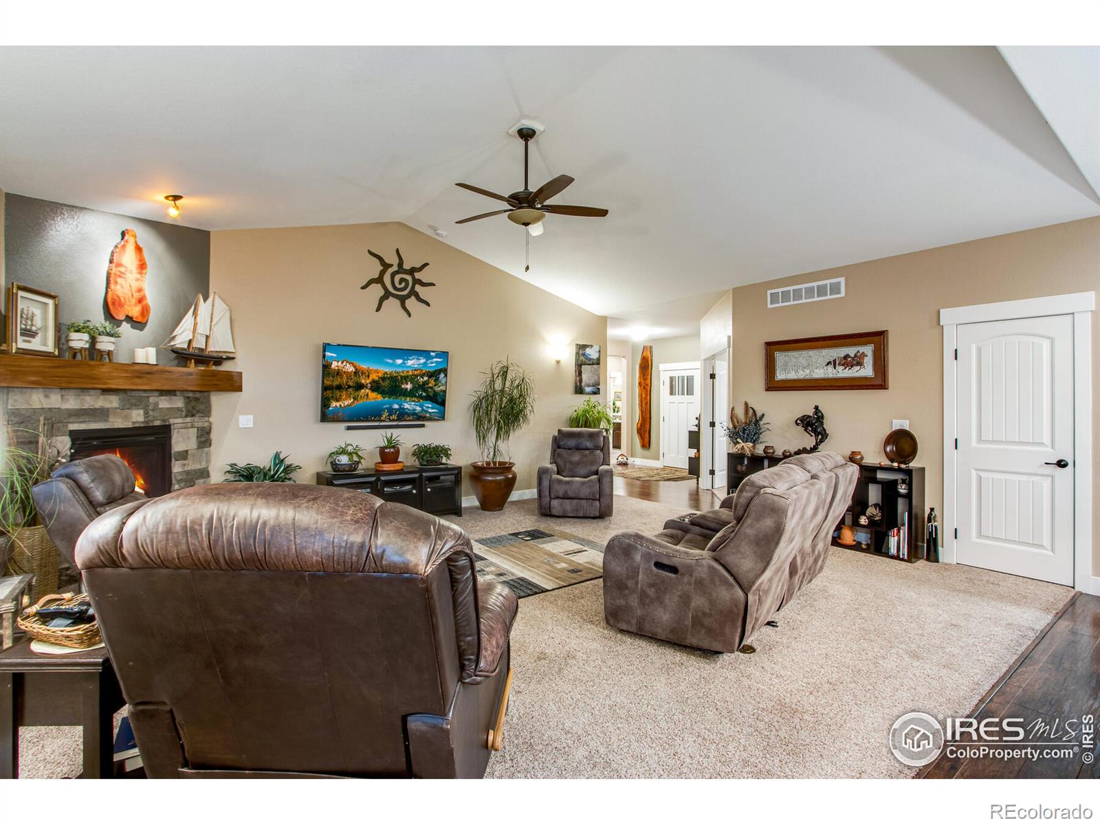 MLS Image #16 for 3826  nations way,berthoud, Colorado