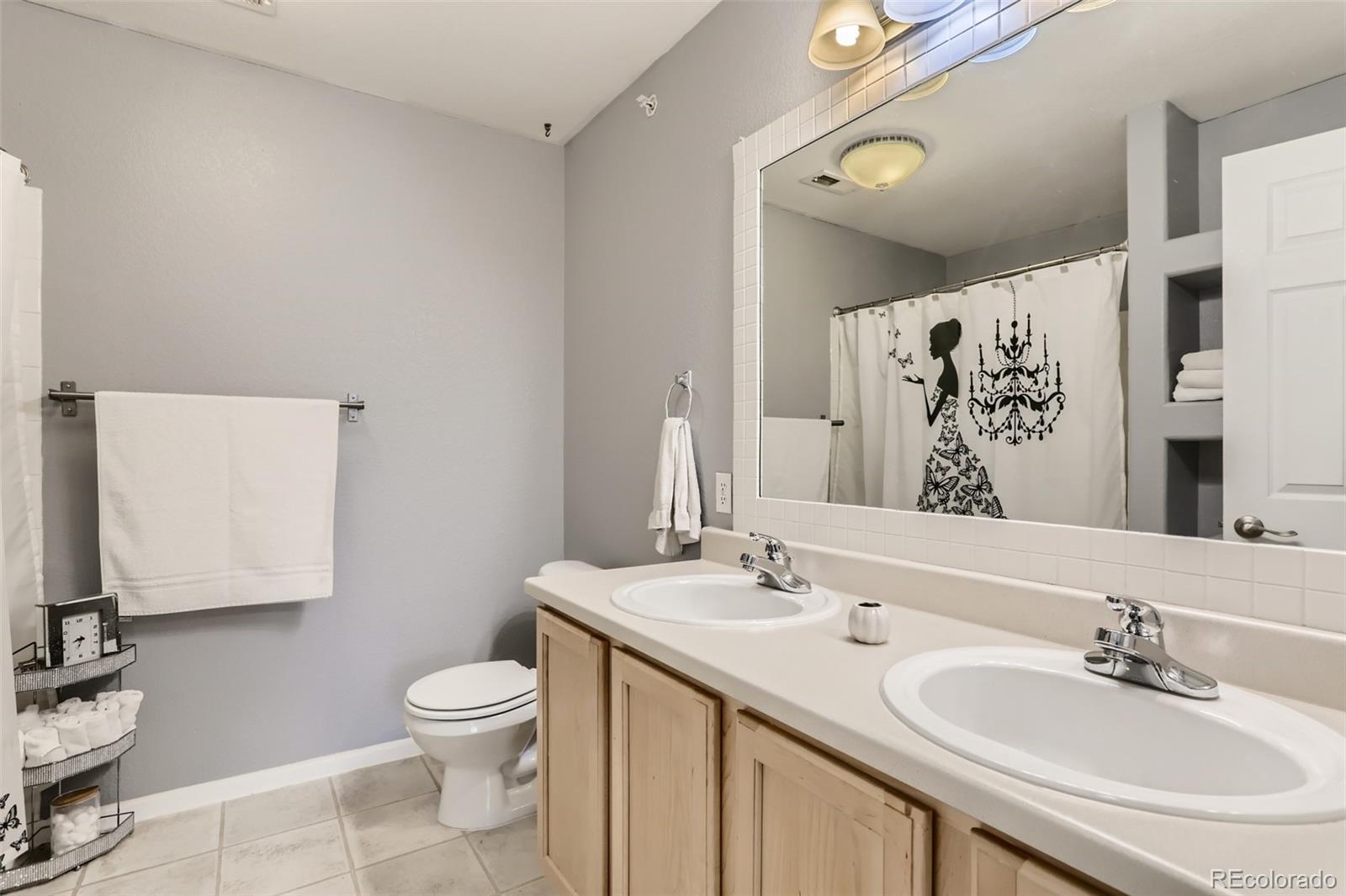 MLS Image #18 for 5255  memphis street,denver, Colorado