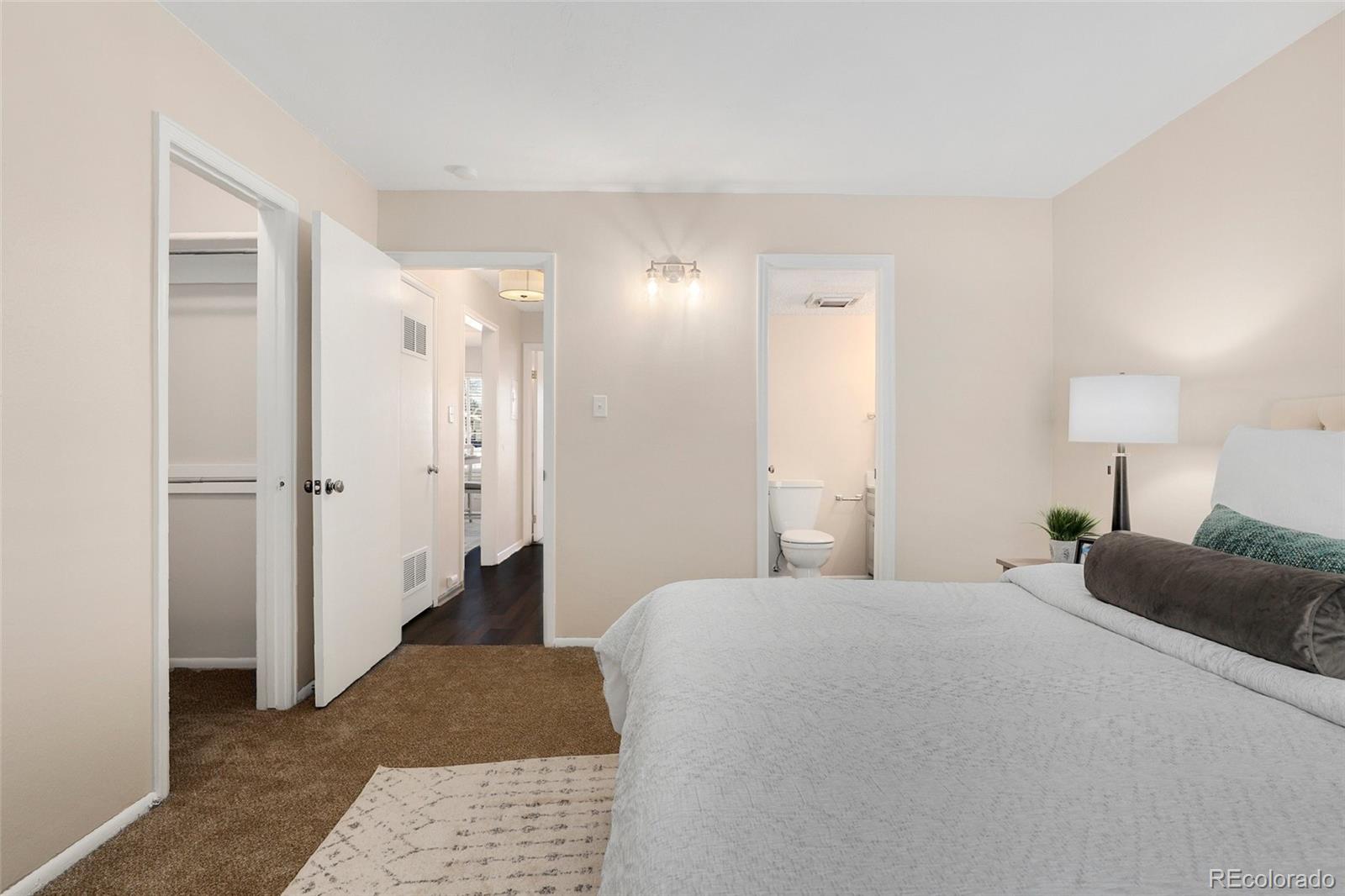 MLS Image #16 for 2301 e fremont avenue,centennial, Colorado
