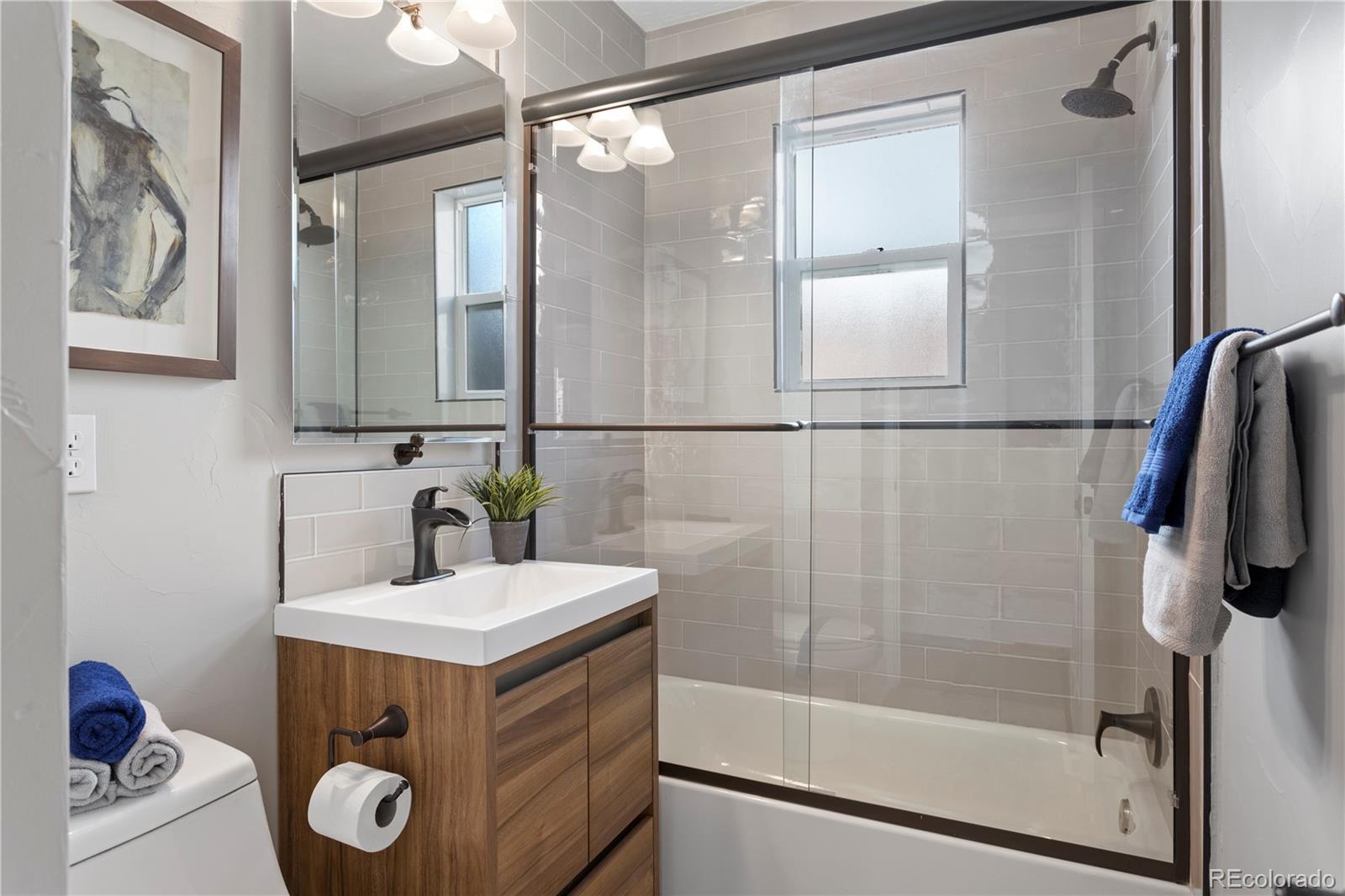 MLS Image #10 for 5301 e 23rd avenue,denver, Colorado