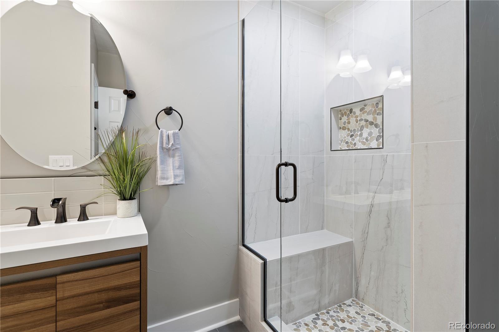 MLS Image #14 for 5301 e 23rd avenue,denver, Colorado