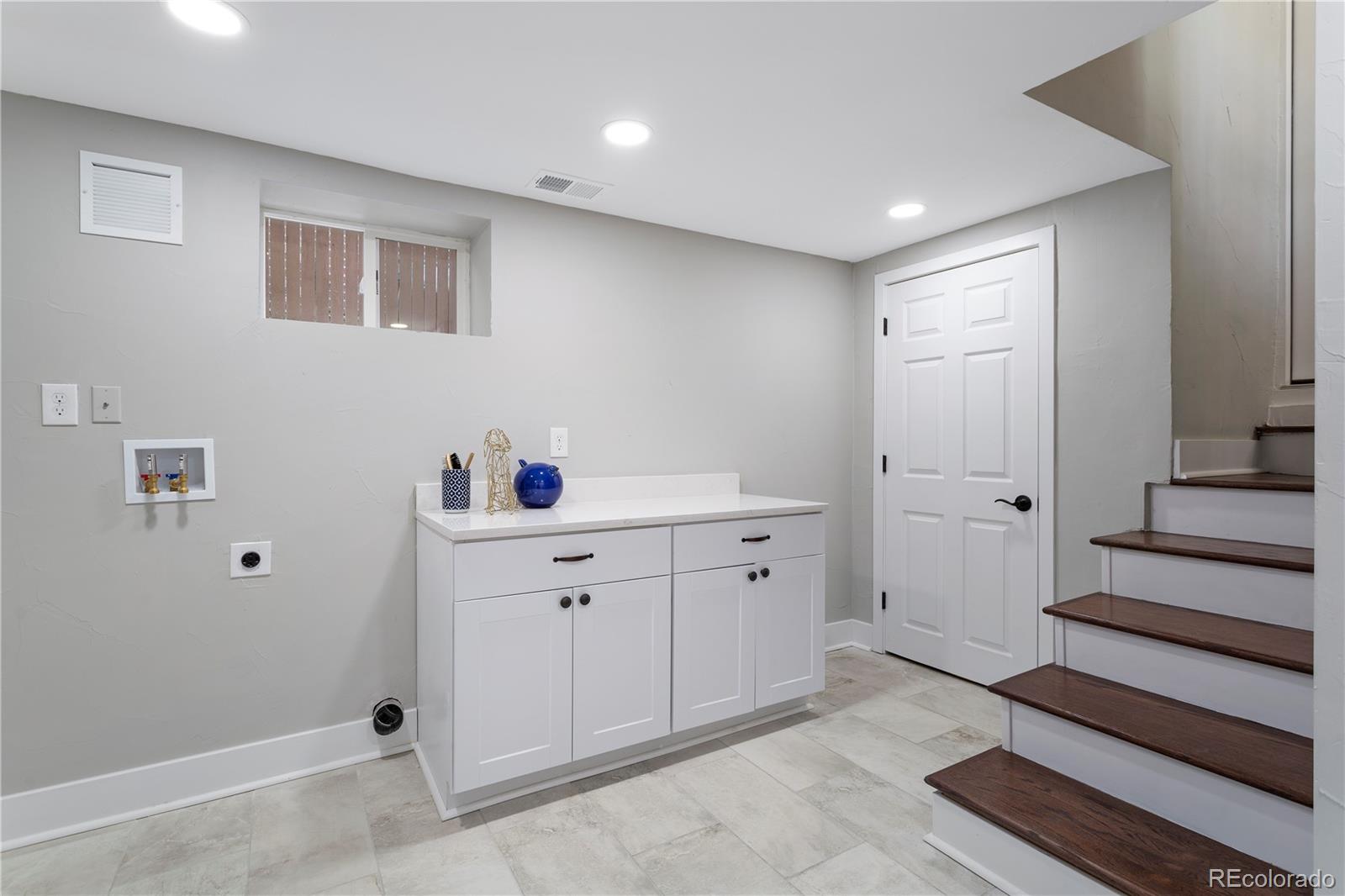 MLS Image #24 for 5301 e 23rd avenue,denver, Colorado