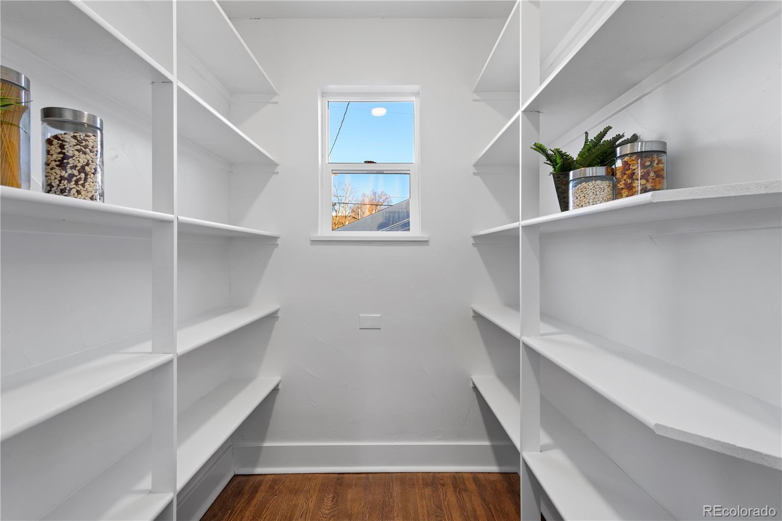 MLS Image #8 for 5301 e 23rd avenue,denver, Colorado