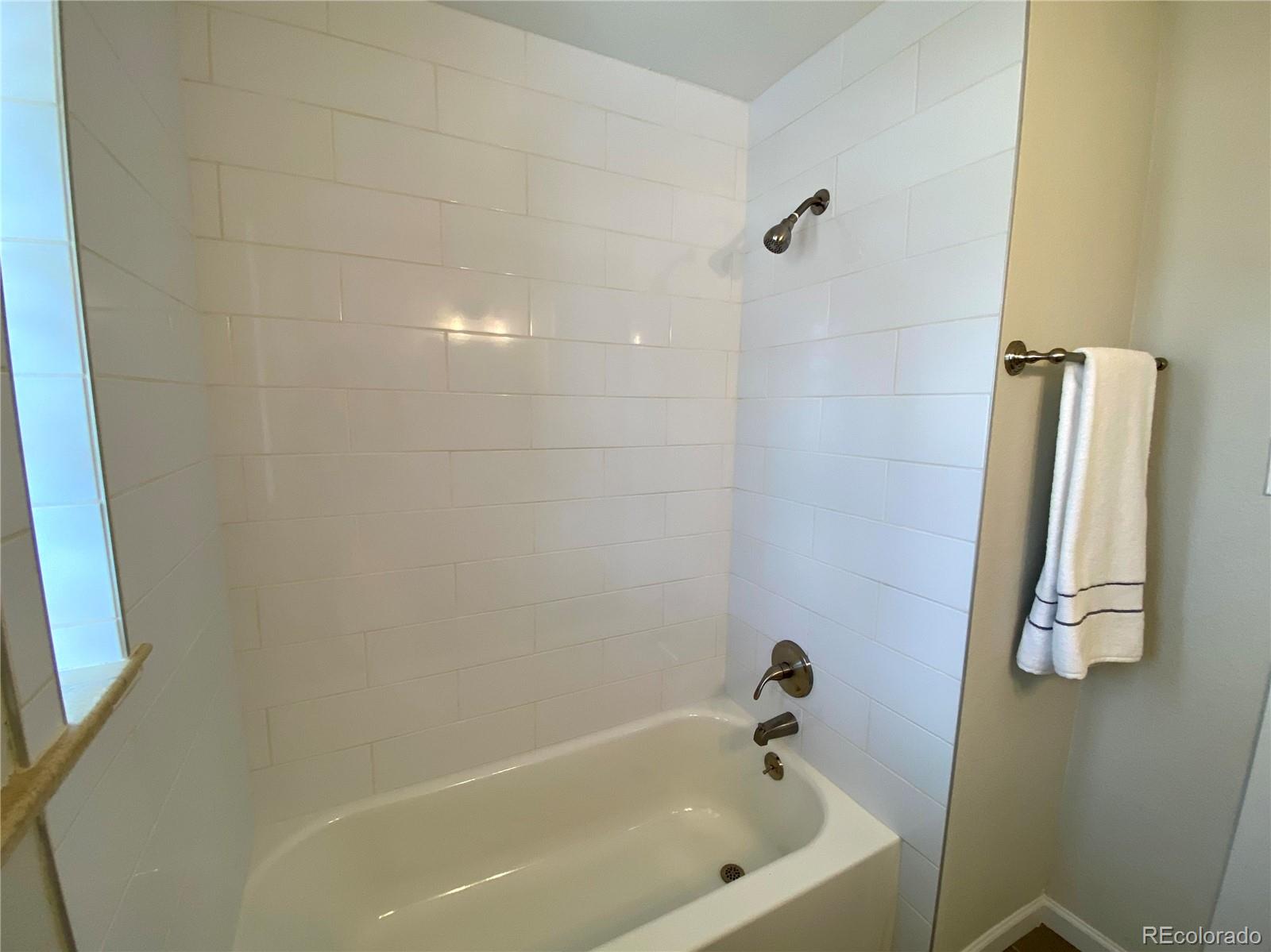 MLS Image #14 for 5020 s huron street,englewood, Colorado
