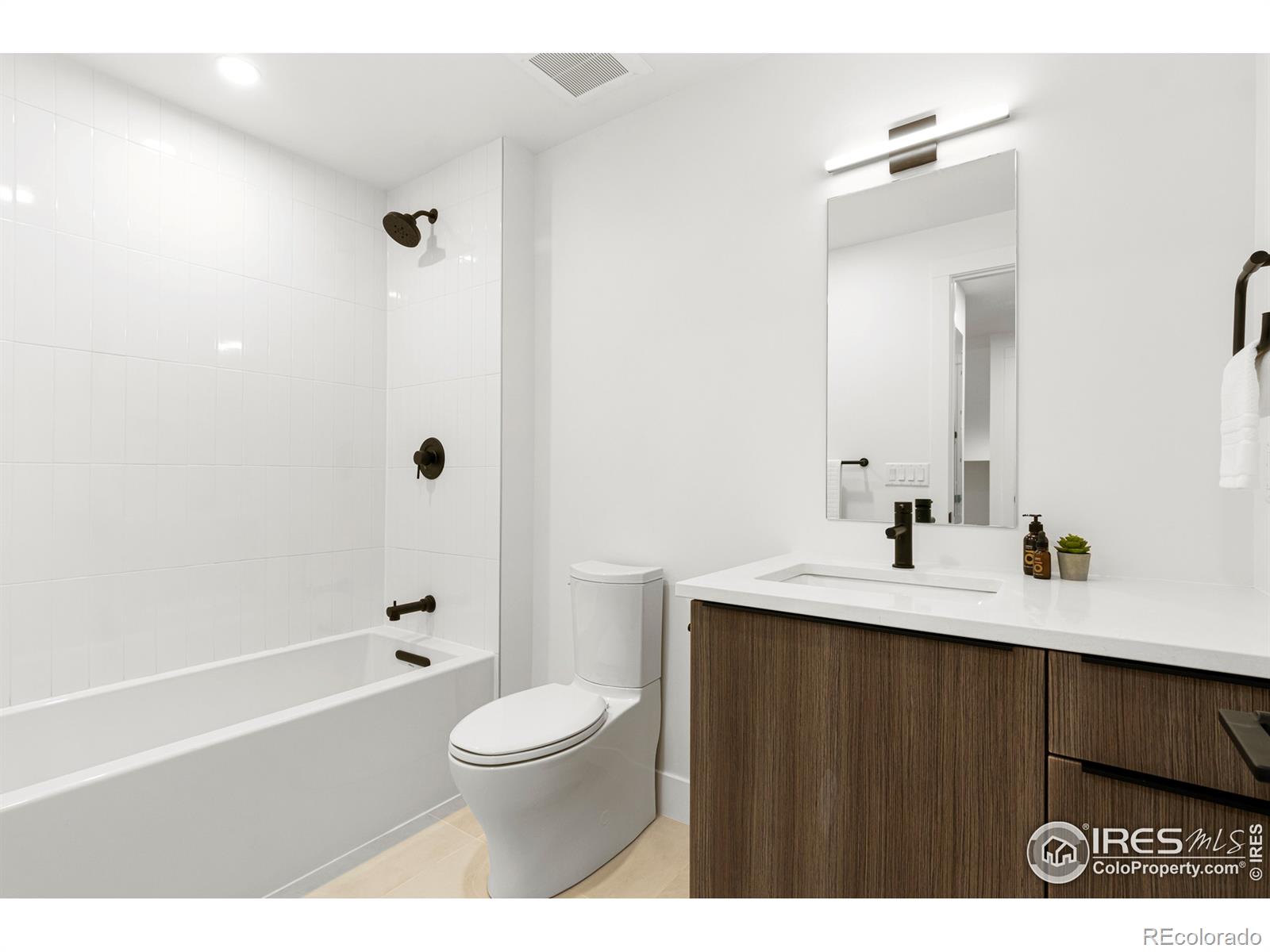 MLS Image #24 for 2116  pearl street,boulder, Colorado