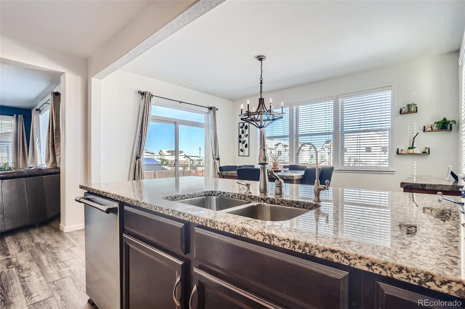 MLS Image #10 for 11792  ouray court,commerce city, Colorado