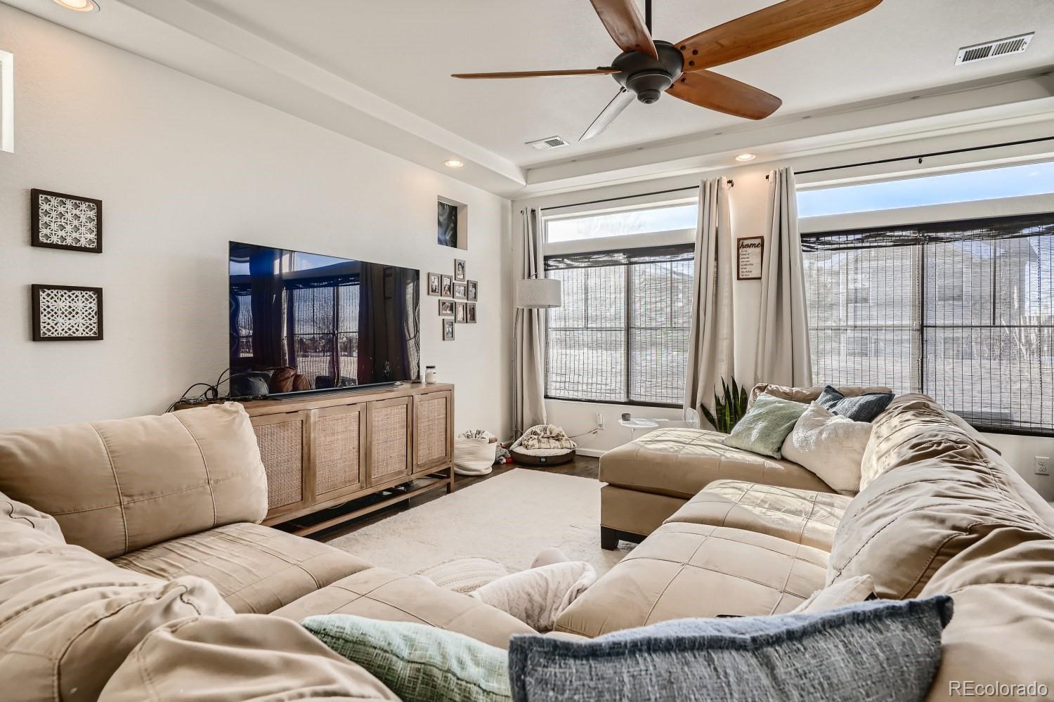 MLS Image #5 for 4993  cathay court,denver, Colorado