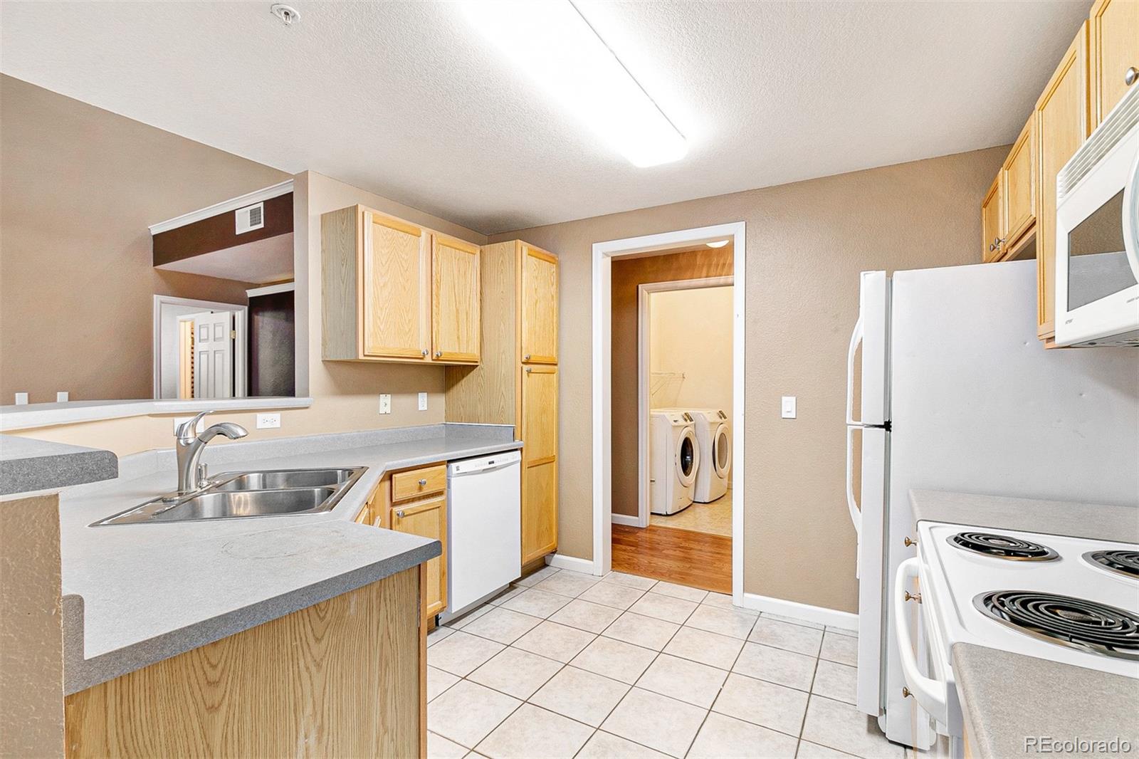 MLS Image #10 for 7440 s blackhawk street,englewood, Colorado