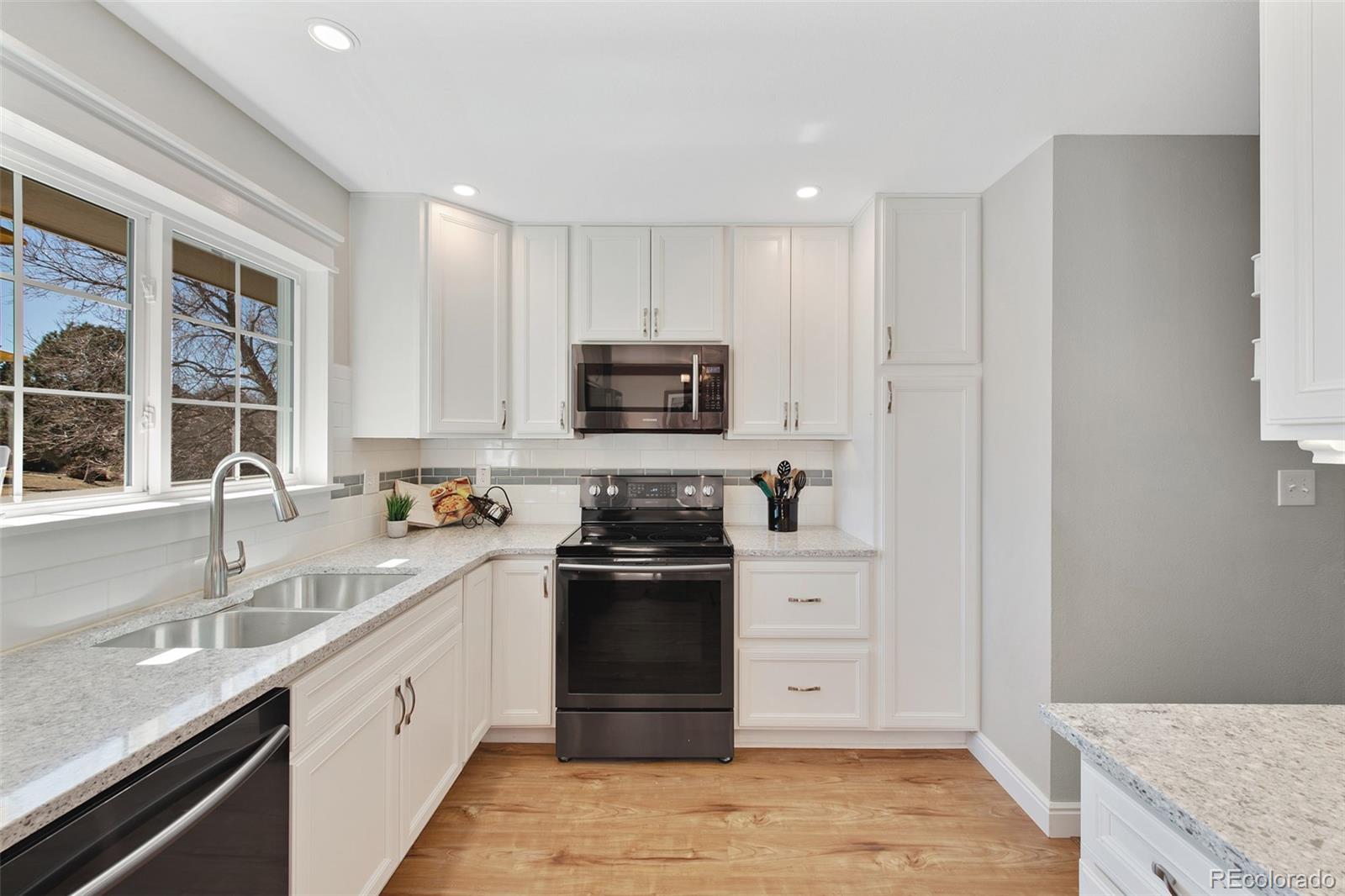 MLS Image #11 for 7210 e bentley circle ,centennial, Colorado