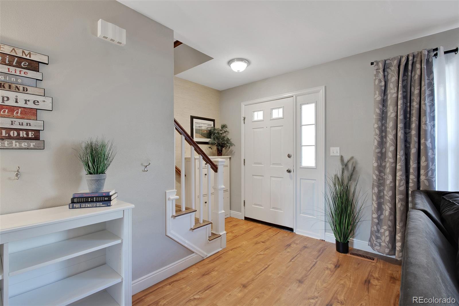 MLS Image #3 for 7210 e bentley circle ,centennial, Colorado