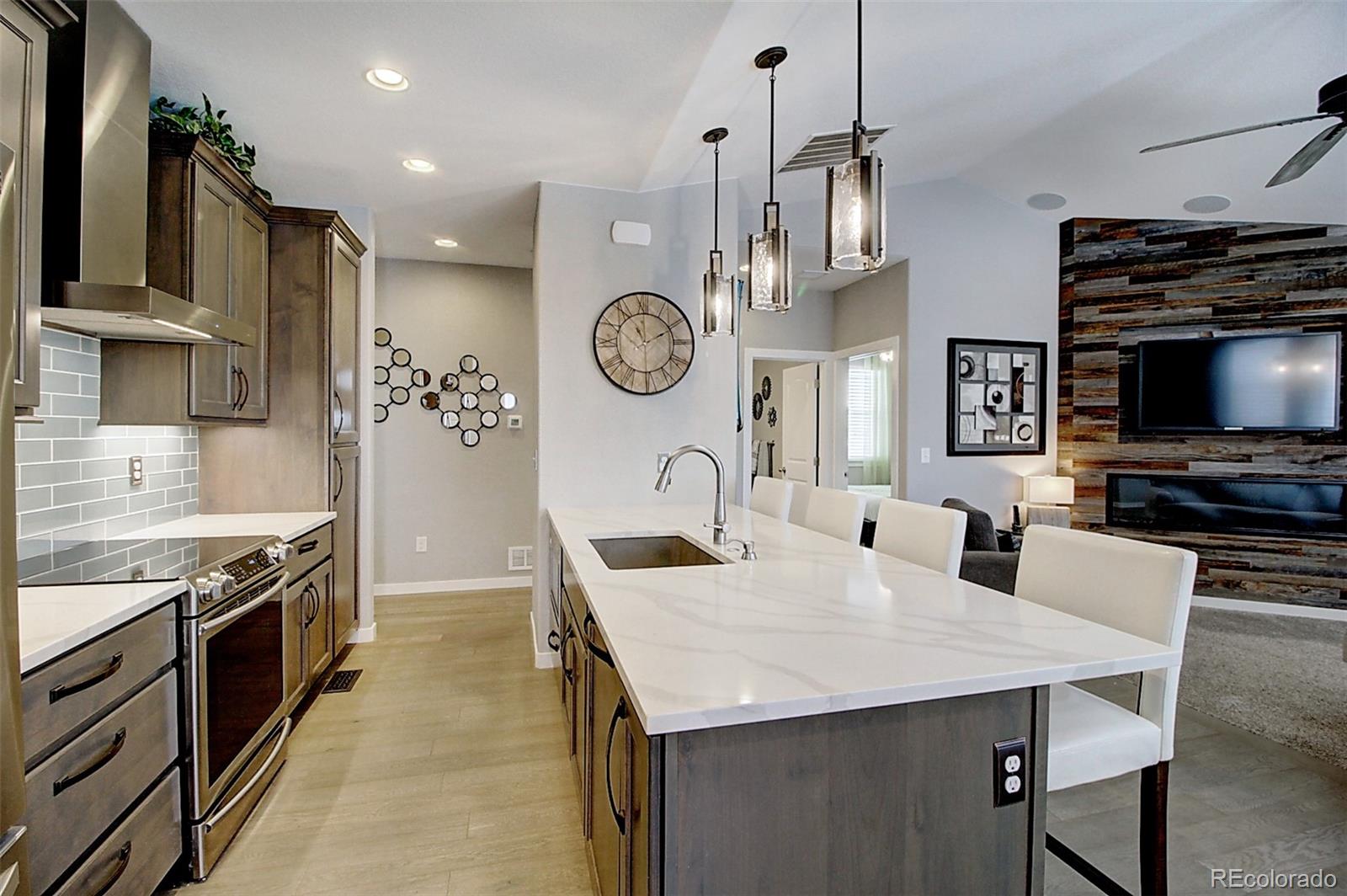 MLS Image #5 for 660  remington drive,hudson, Colorado