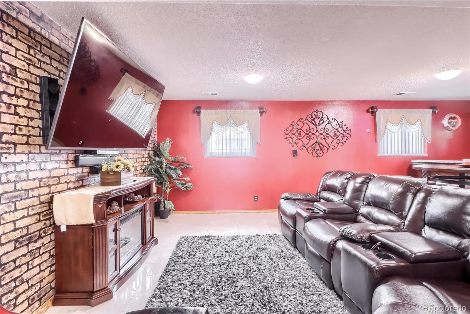 MLS Image #18 for 5341  troy street,denver, Colorado