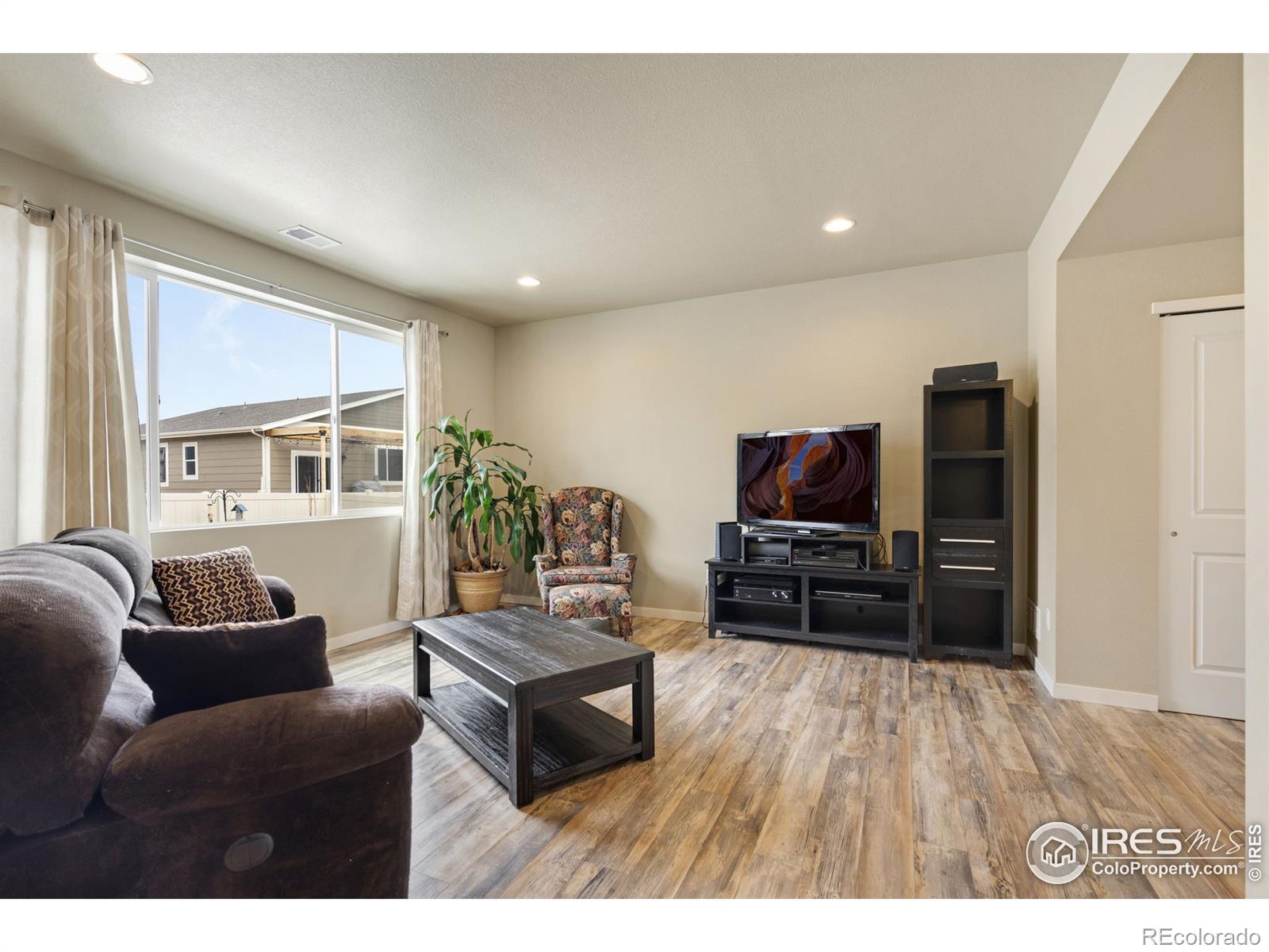 MLS Image #5 for 3816  river birch street,wellington, Colorado