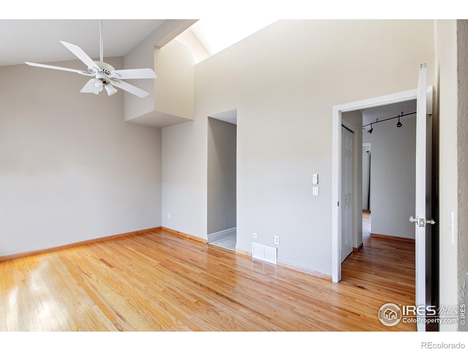 MLS Image #10 for 3850  broadway street,boulder, Colorado
