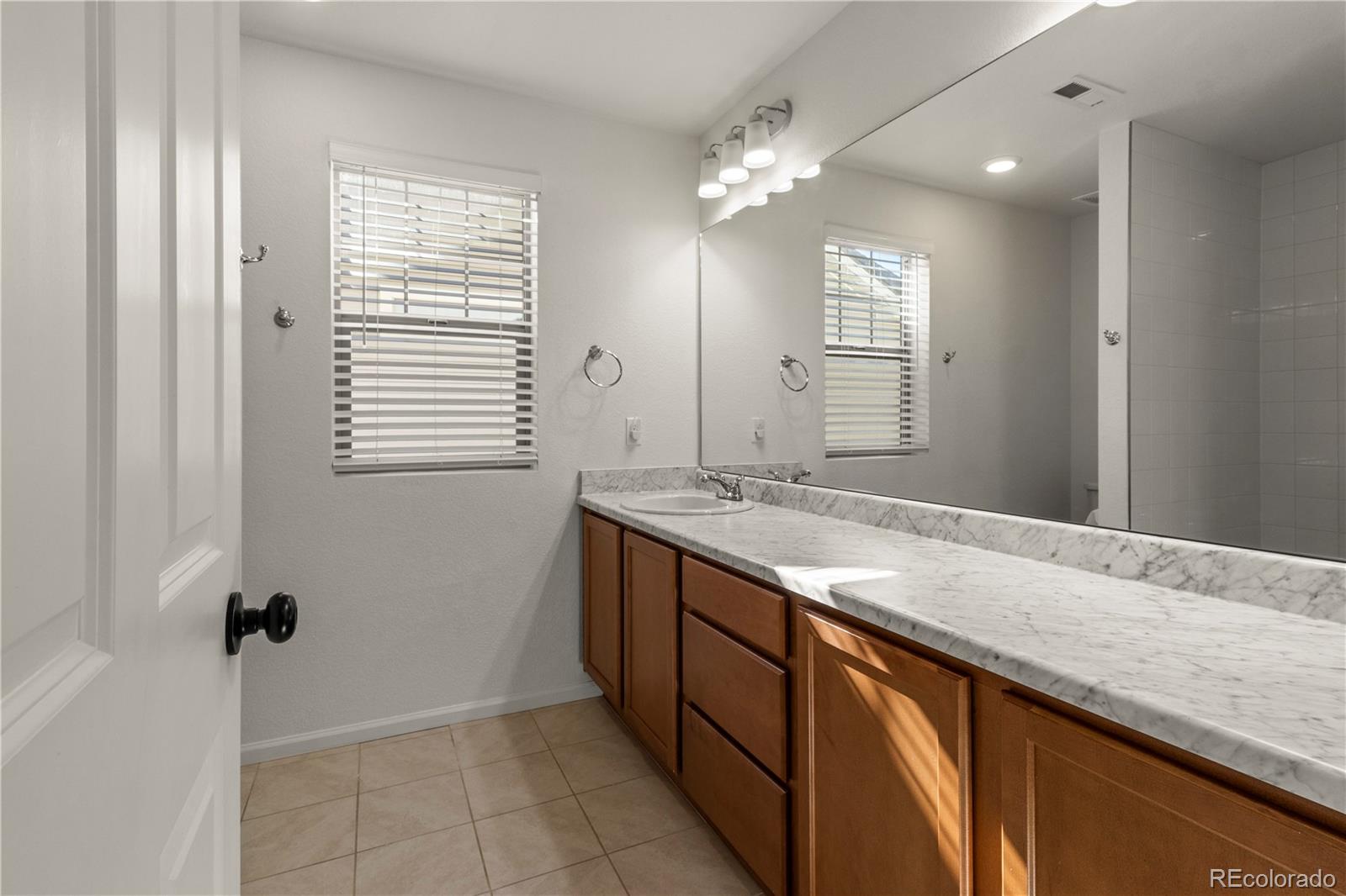 MLS Image #18 for 4999  liverpool street,denver, Colorado