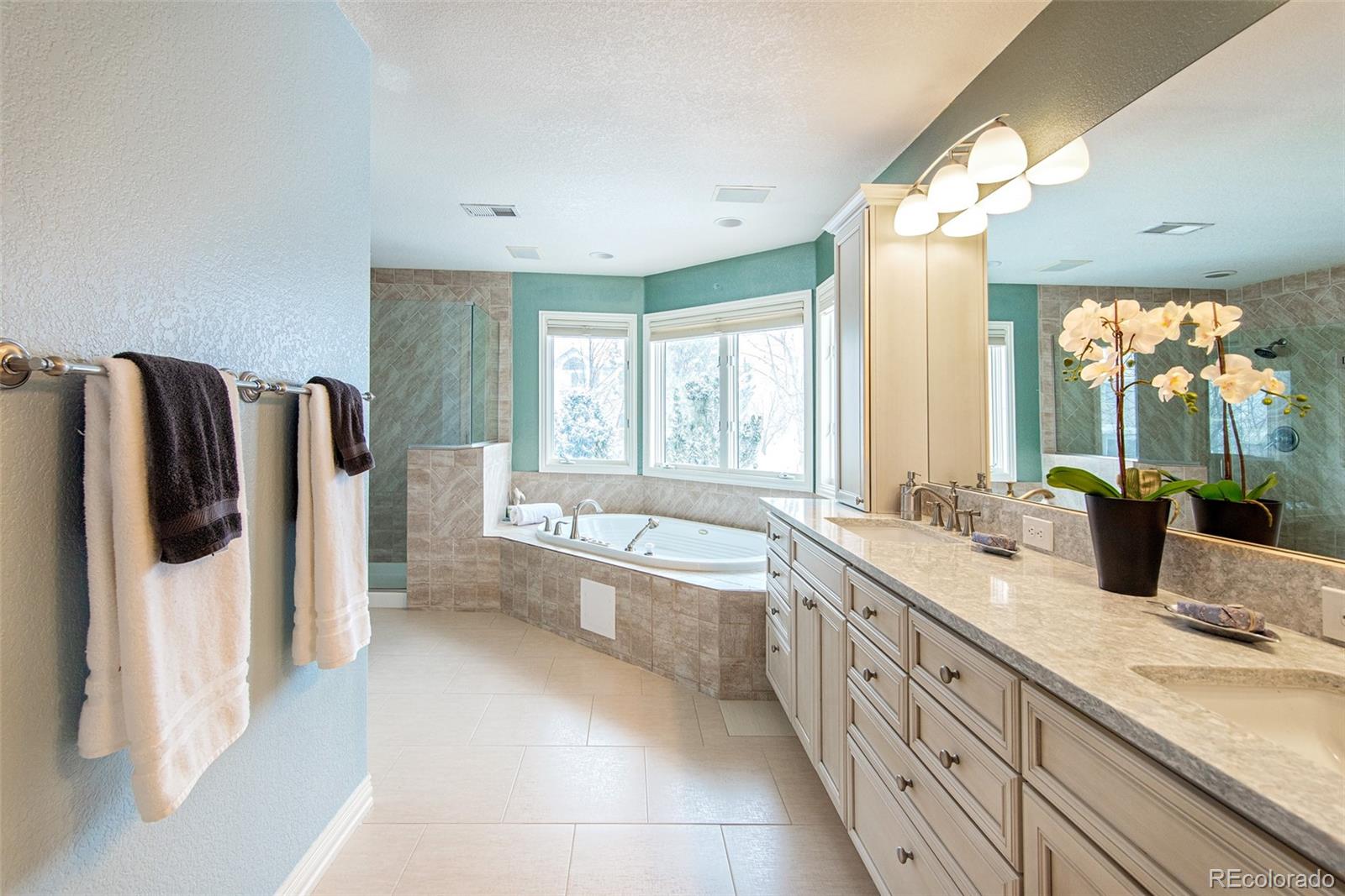 MLS Image #20 for 535  sawtooth point,lafayette, Colorado