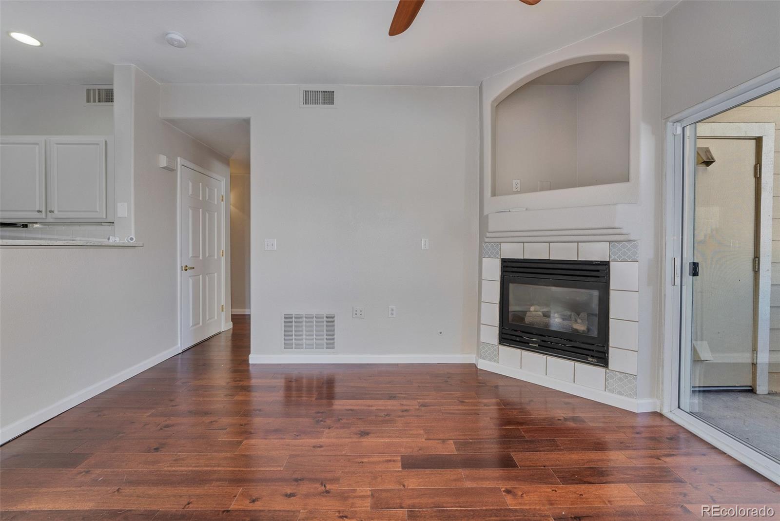 MLS Image #10 for 4875 s balsam way,littleton, Colorado