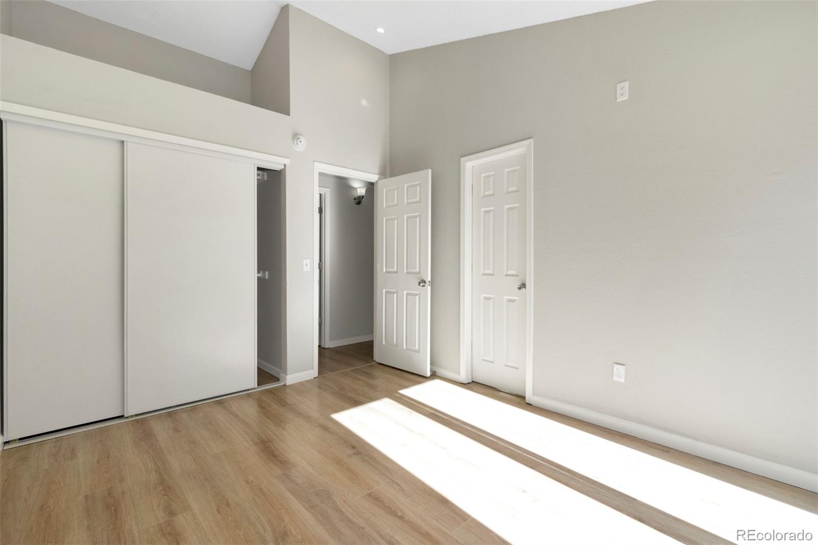 MLS Image #11 for 4767 s zeno street,aurora, Colorado