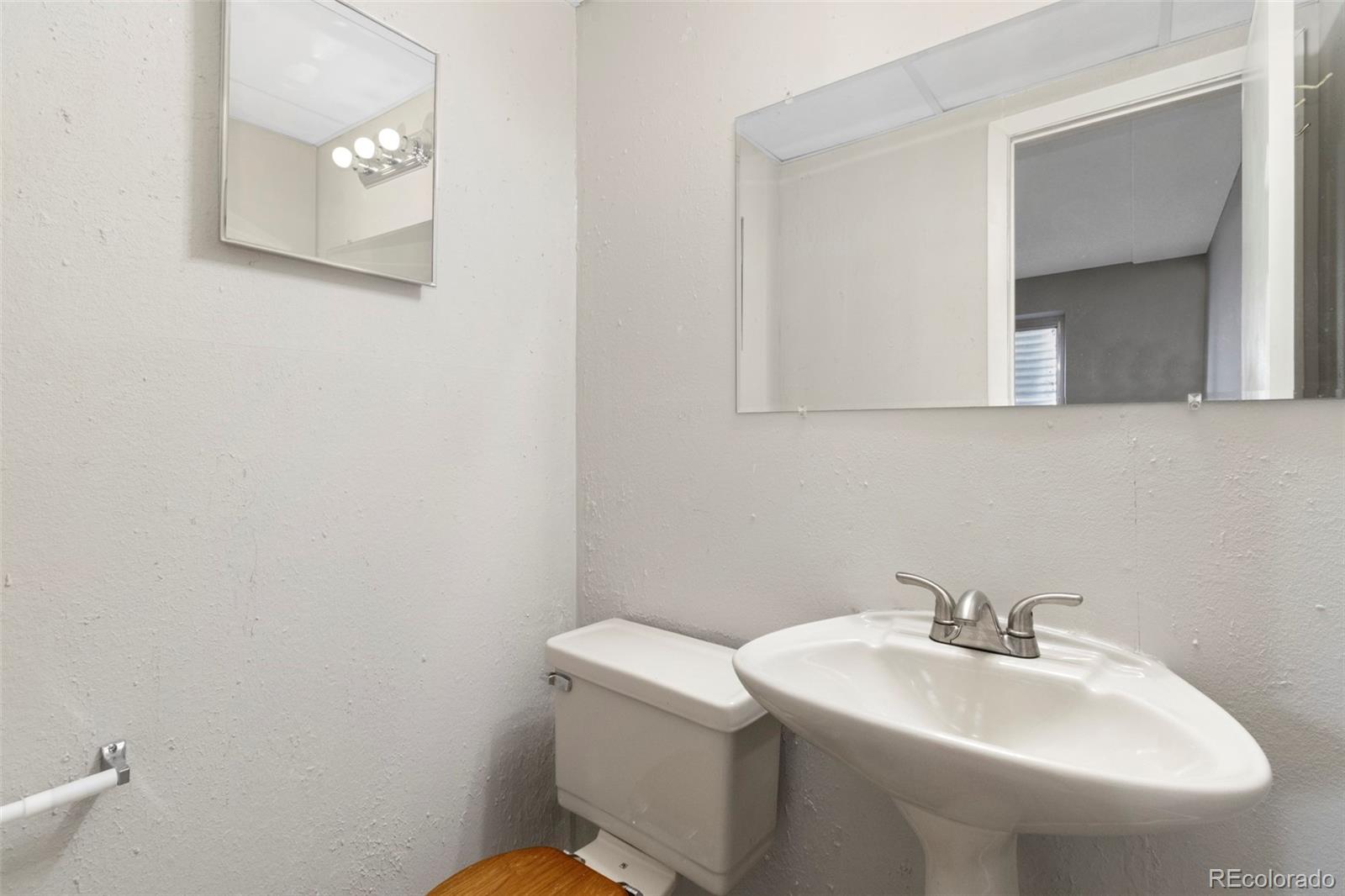 MLS Image #15 for 4767 s zeno street,aurora, Colorado
