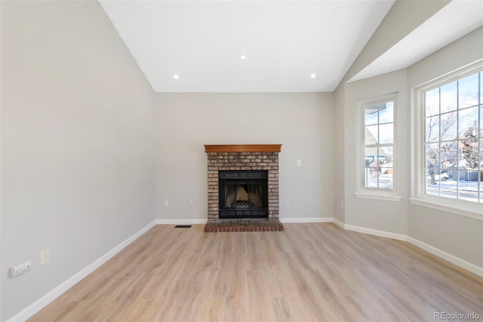 MLS Image #4 for 4767 s zeno street,aurora, Colorado
