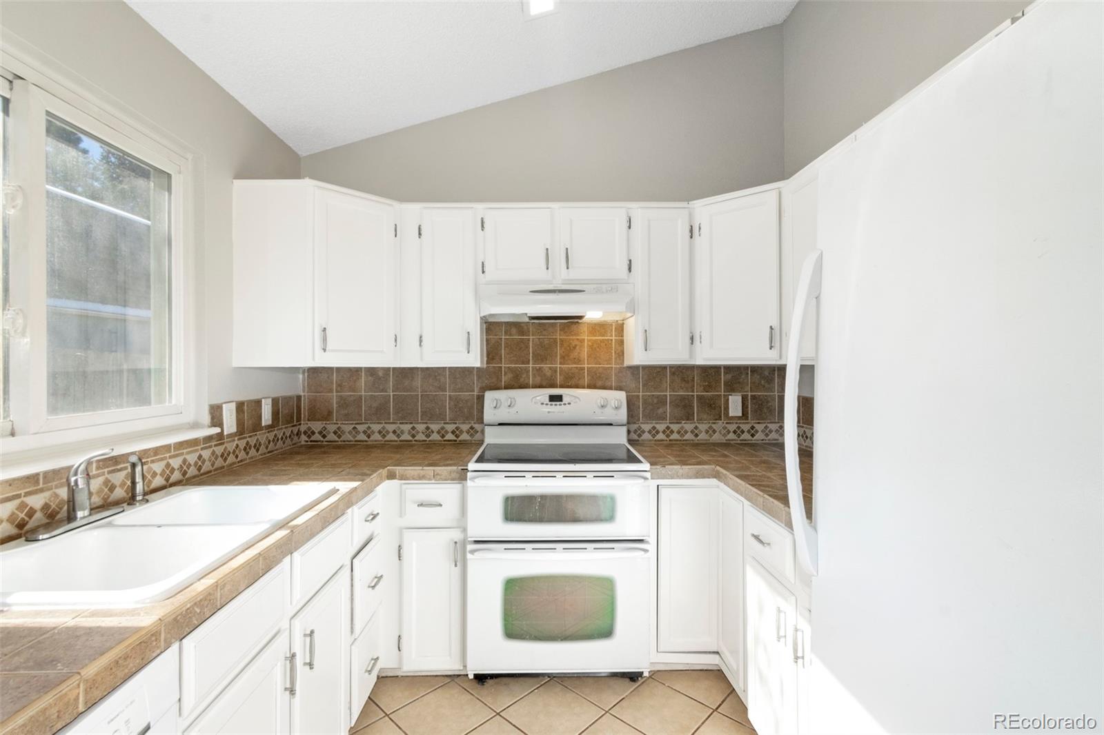 MLS Image #7 for 4767 s zeno street,aurora, Colorado