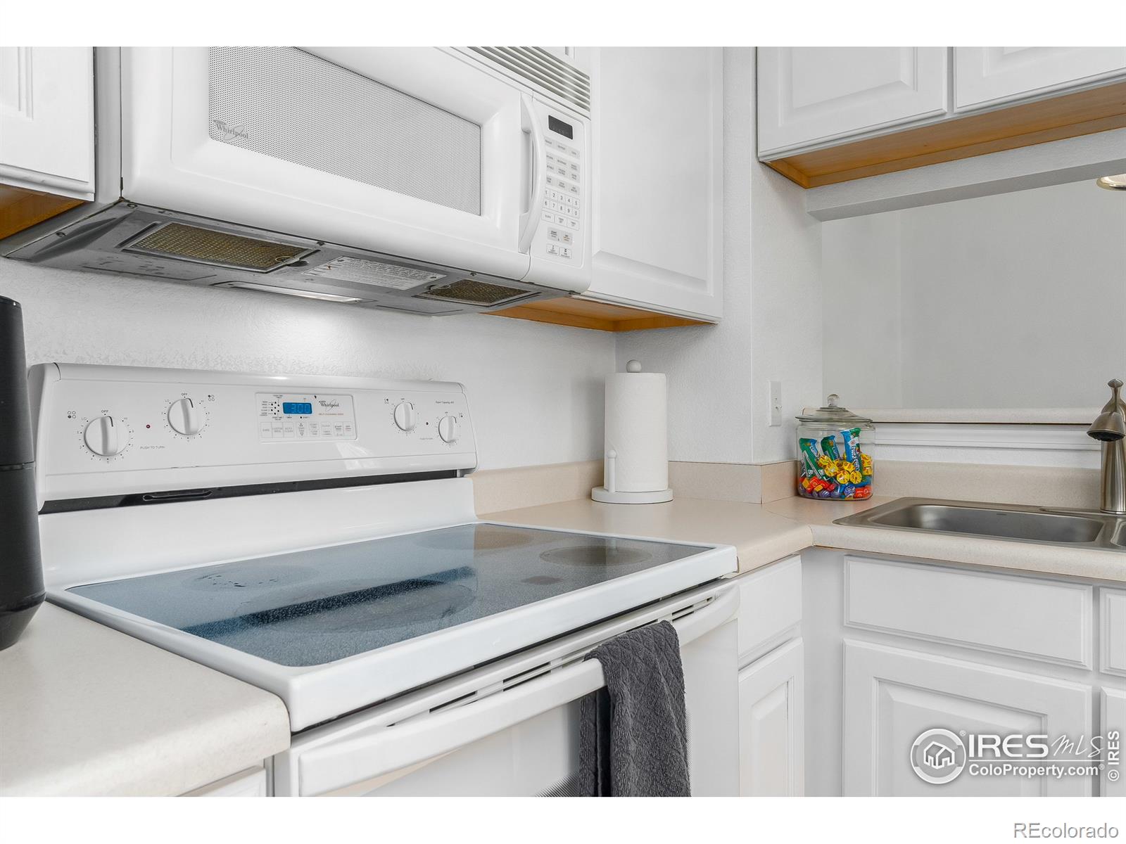 MLS Image #9 for 930  button rock drive,longmont, Colorado