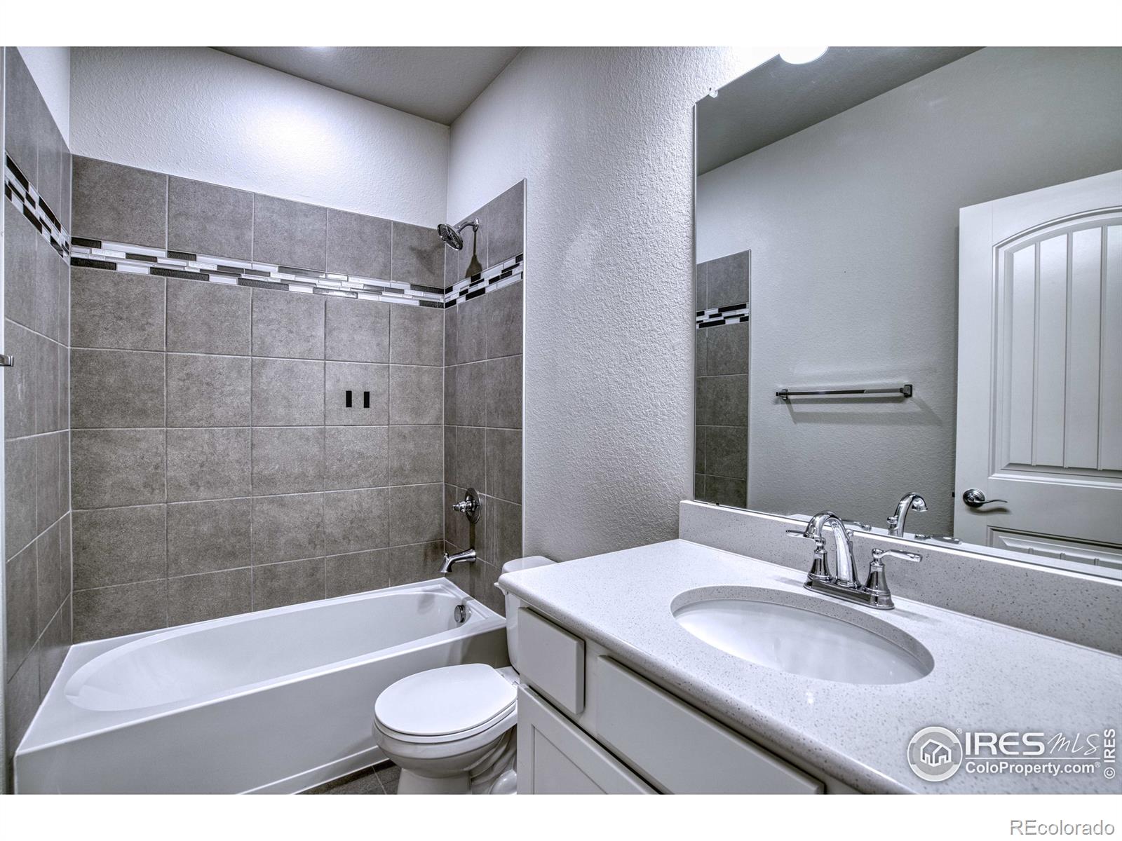 MLS Image #16 for 894  winding brook drive,berthoud, Colorado