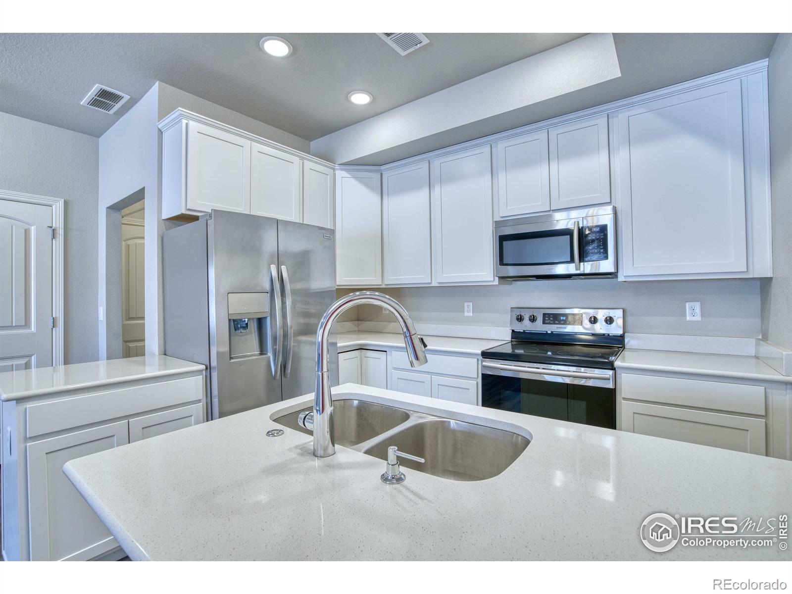 MLS Image #6 for 894  winding brook drive,berthoud, Colorado