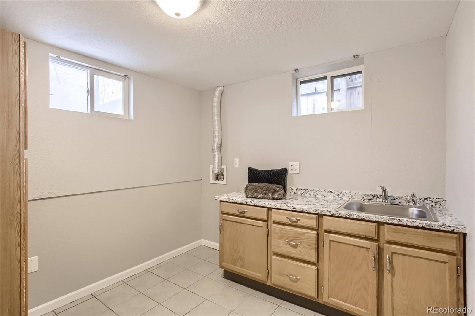 MLS Image #15 for 2811 w bayaud avenue,denver, Colorado