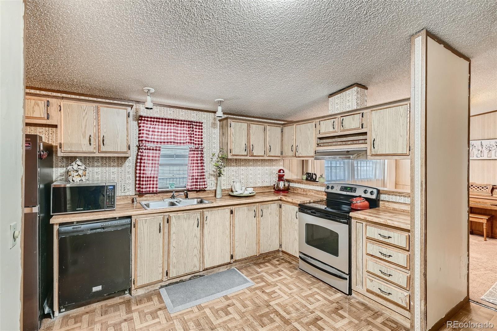 MLS Image #12 for 2353 w 90th avenue,denver, Colorado