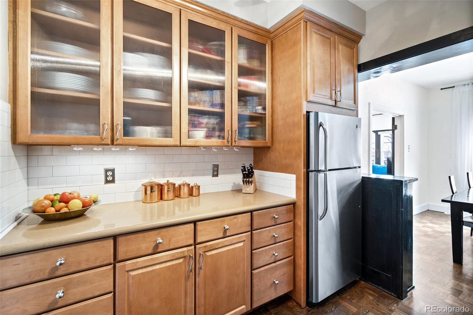 MLS Image #10 for 963 n logan street,denver, Colorado