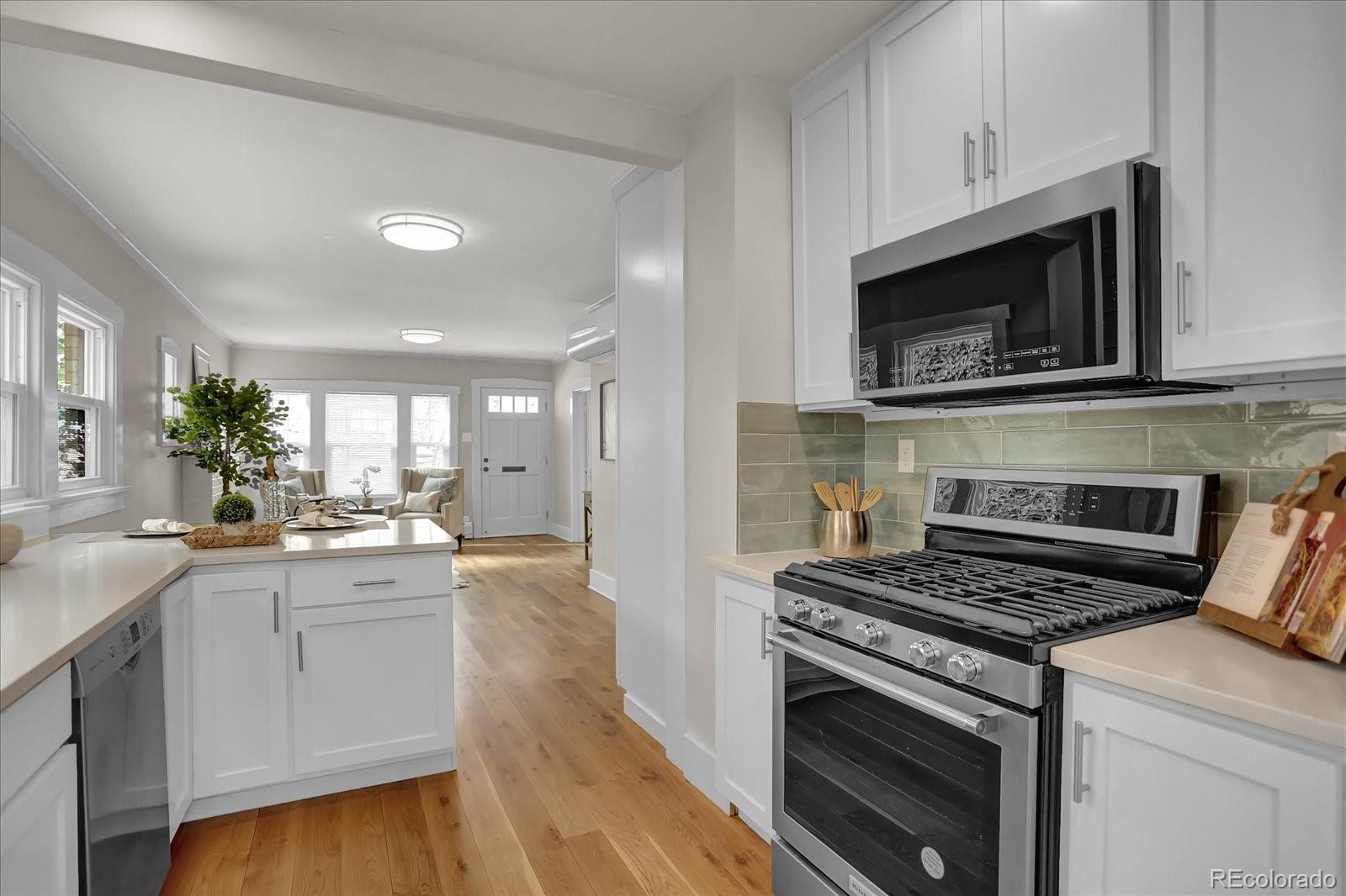 MLS Image #10 for 586 s emerson street,denver, Colorado
