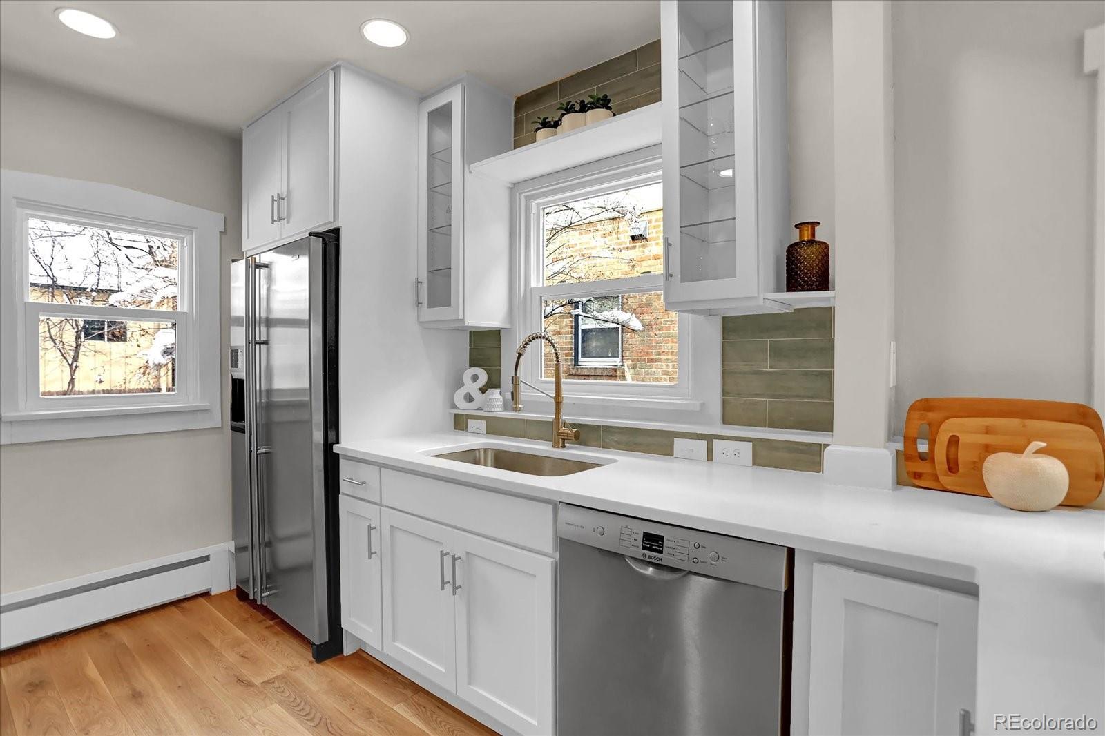 MLS Image #12 for 586 s emerson street,denver, Colorado