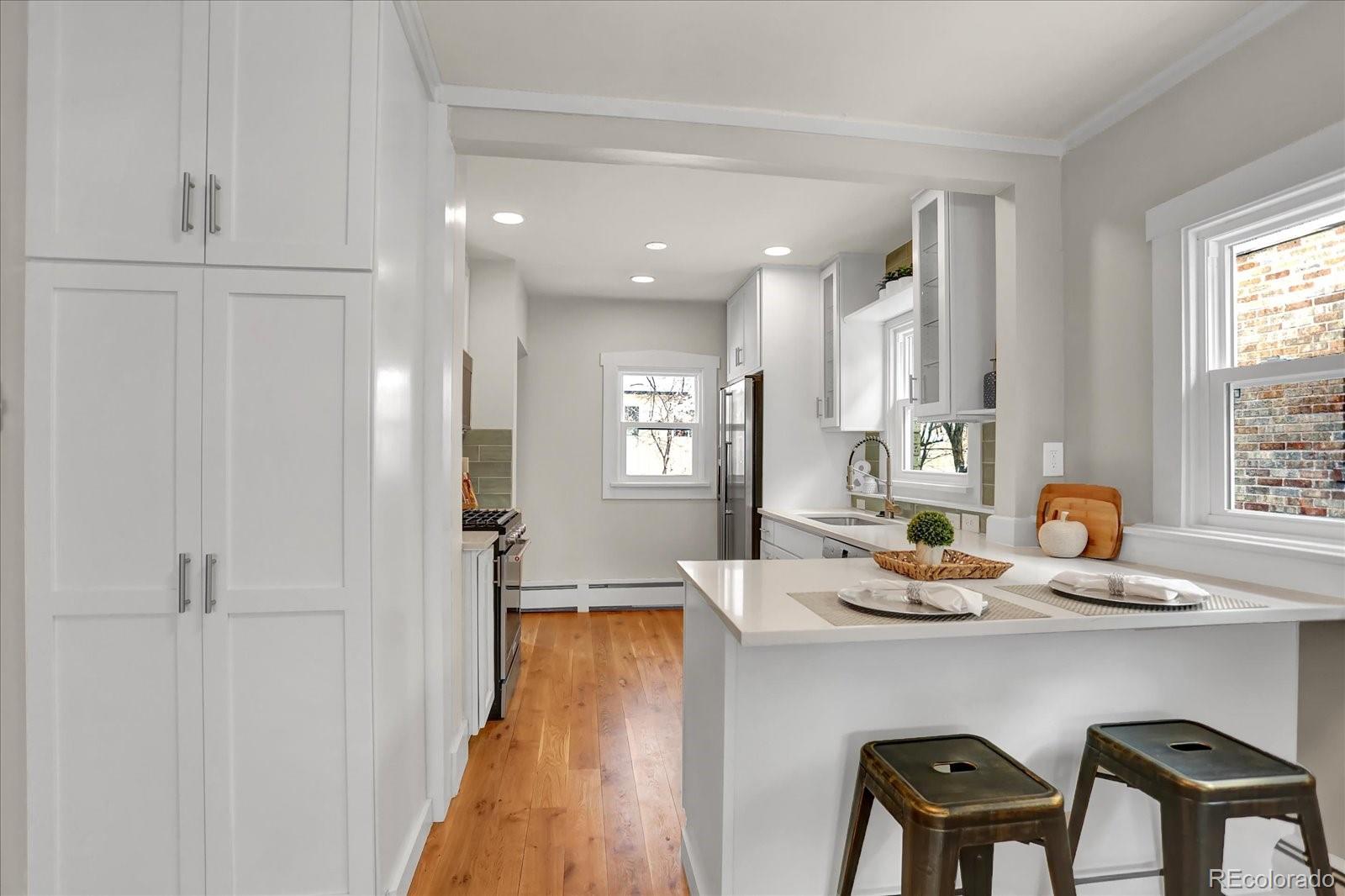 MLS Image #8 for 586 s emerson street,denver, Colorado