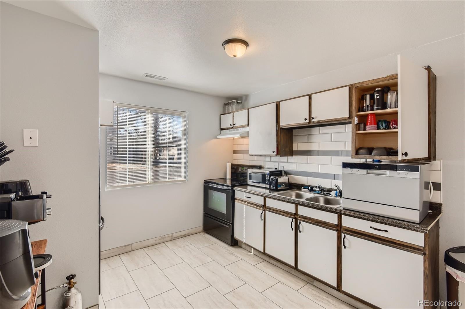 MLS Image #13 for 2818  acero avenue,pueblo, Colorado