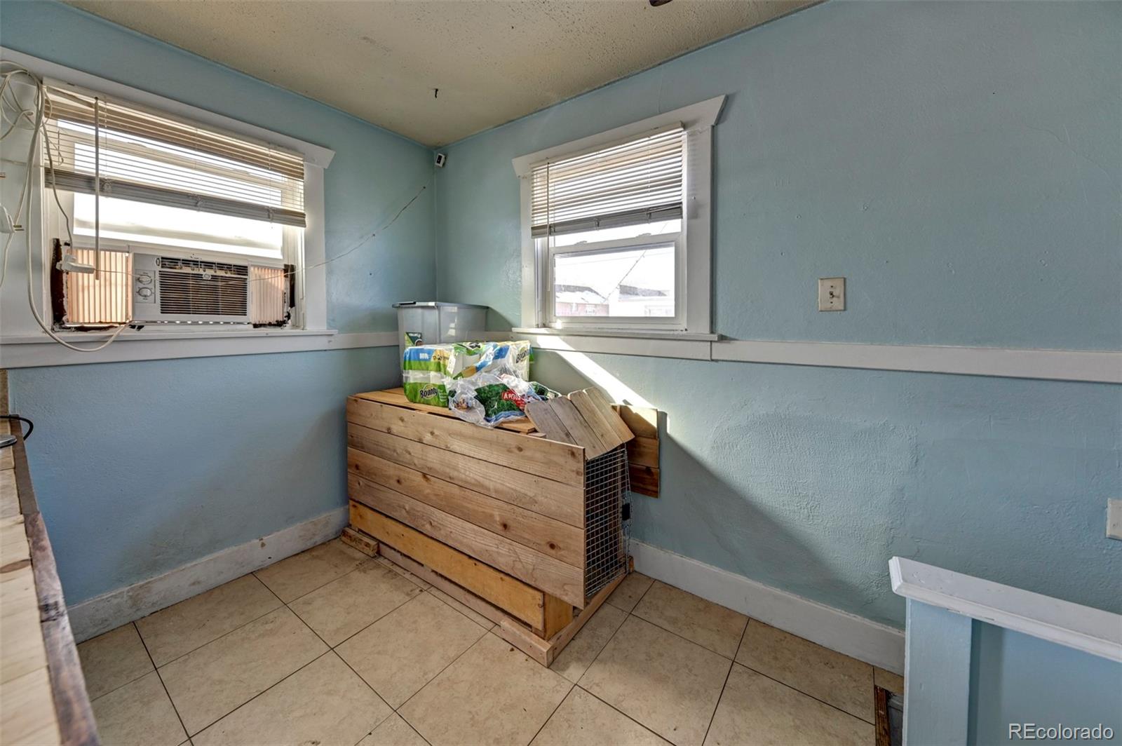 MLS Image #15 for 1901 e 8th street,pueblo, Colorado