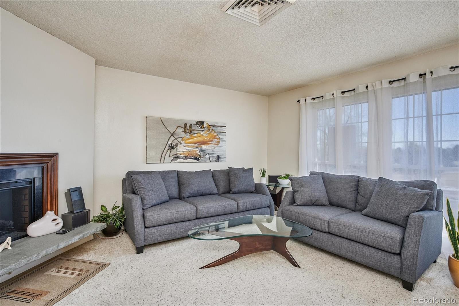 MLS Image #3 for 3825 s monaco parkway,denver, Colorado
