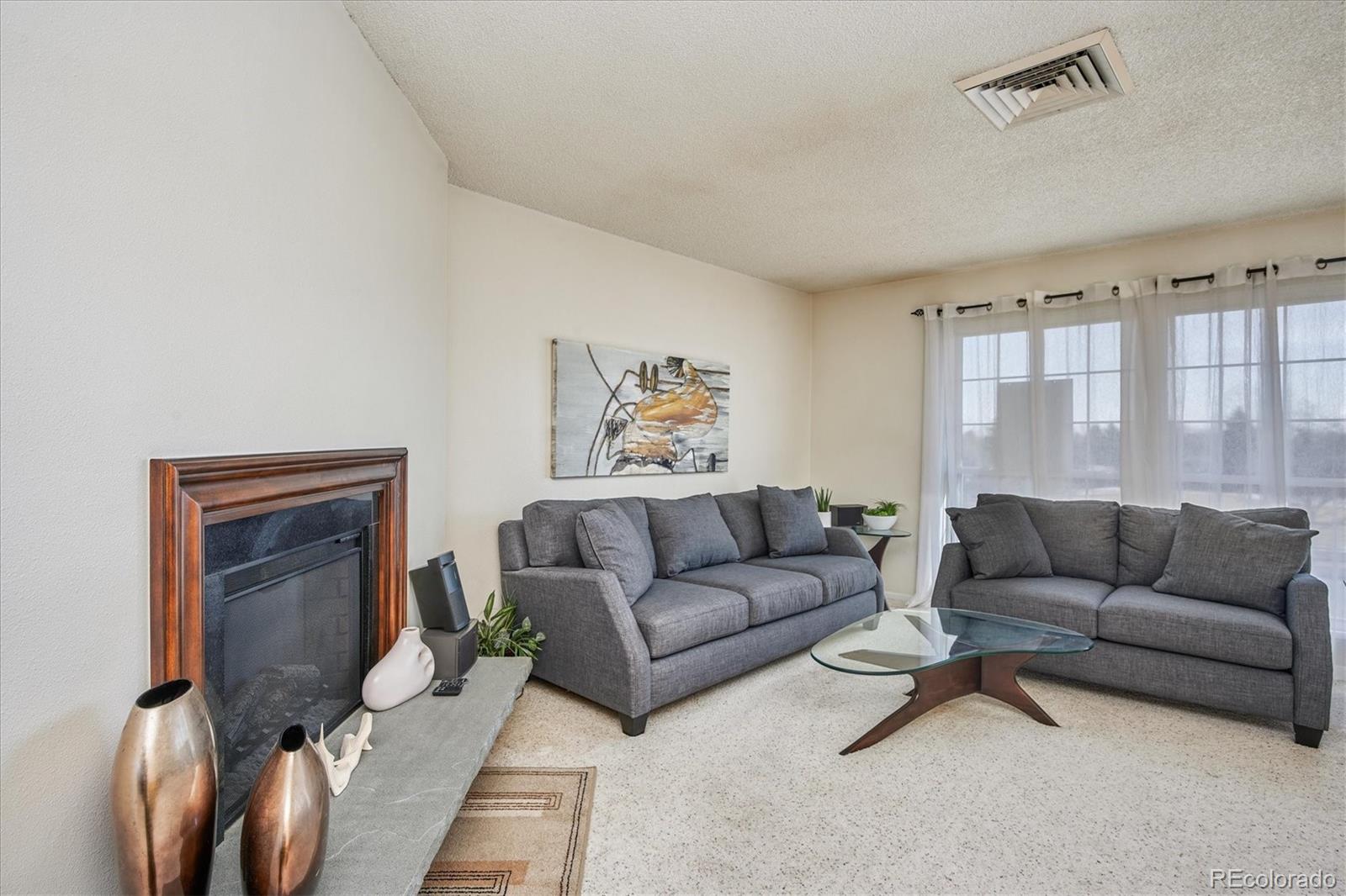 MLS Image #4 for 3825 s monaco parkway,denver, Colorado