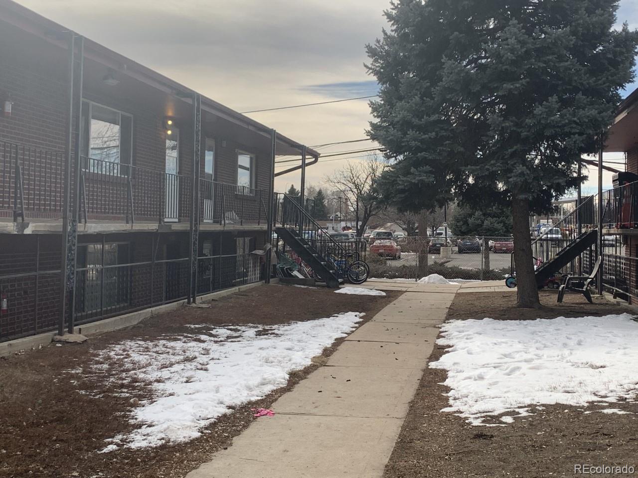 MLS Image #3 for 6764 w cedar place,lakewood, Colorado