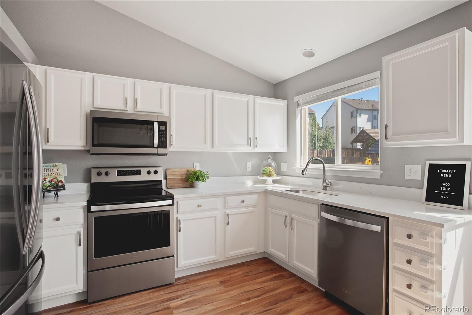 MLS Image #3 for 20662 e jefferson avenue,aurora, Colorado