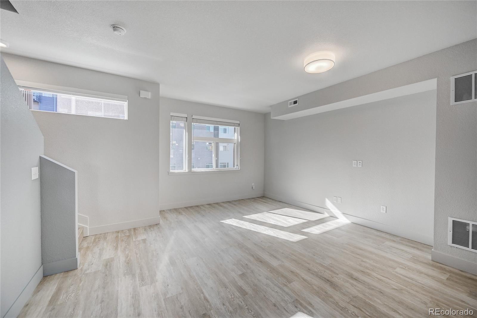 MLS Image #14 for 2889 w 10th avenue,denver, Colorado