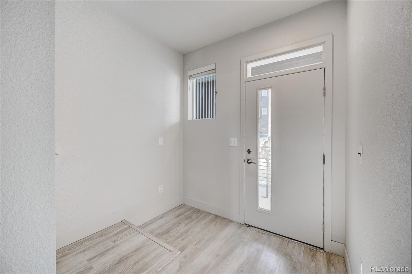 MLS Image #4 for 2889 w 10th avenue,denver, Colorado