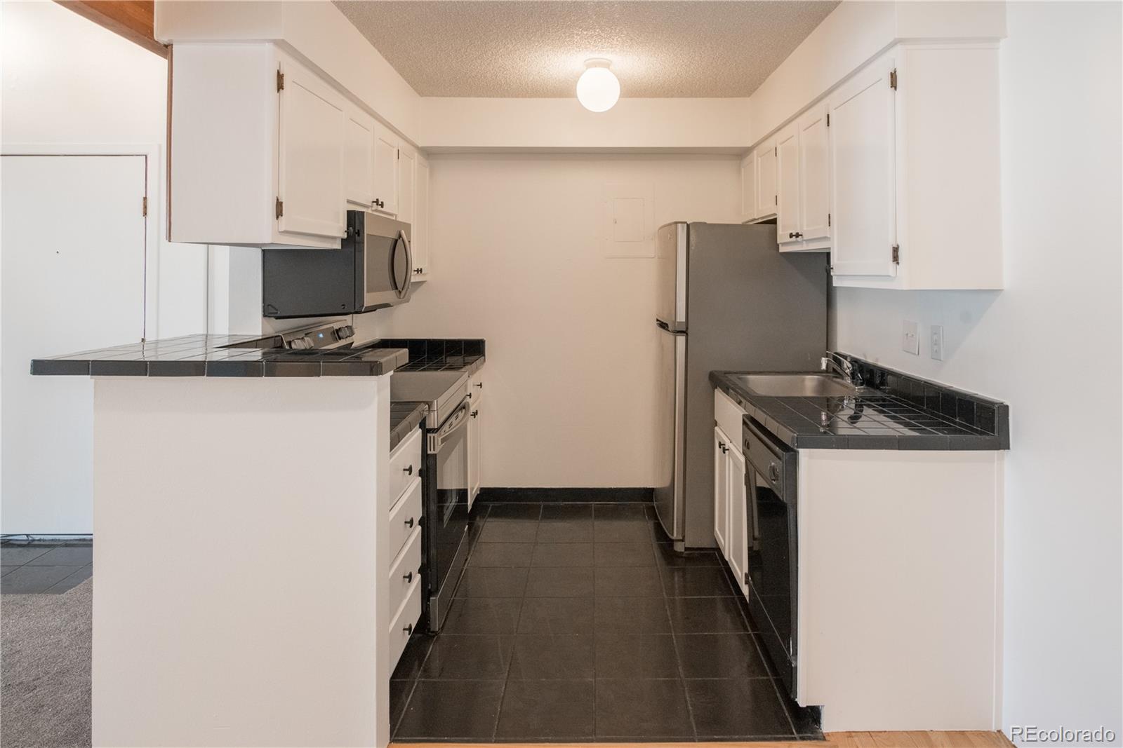 MLS Image #4 for 7150 w 20th avenue 305,lakewood, Colorado