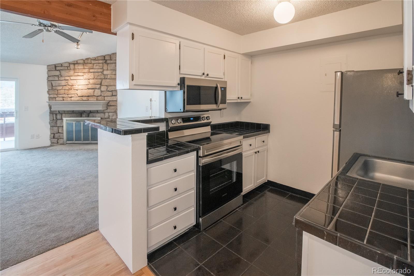 MLS Image #7 for 7150 w 20th avenue 305,lakewood, Colorado